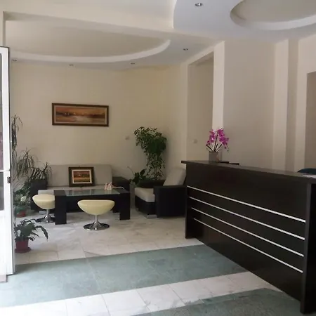Hotel Peshev Family