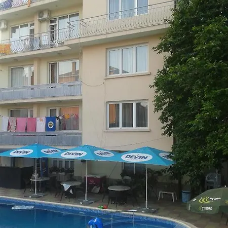 Hotel Peshev Family