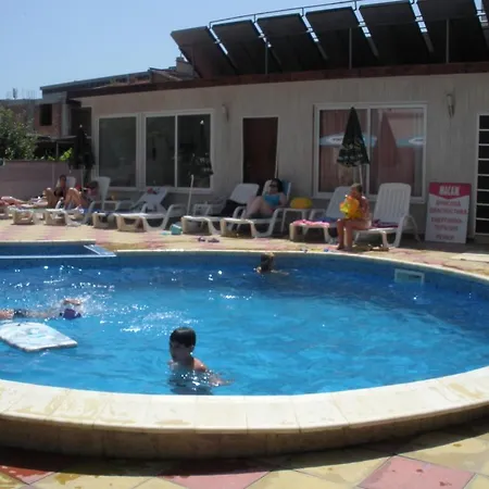 Hotel Peshev Family Nesebar