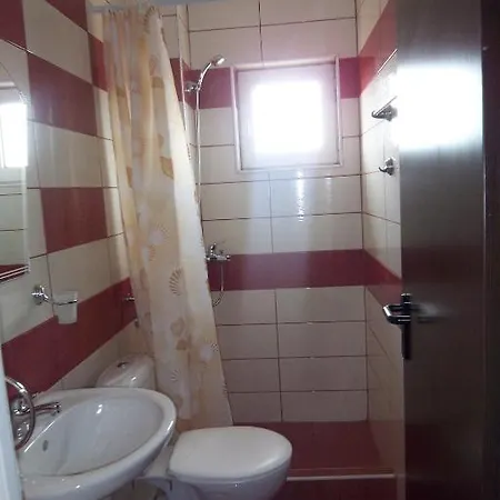 Hotel Peshev Family 3*